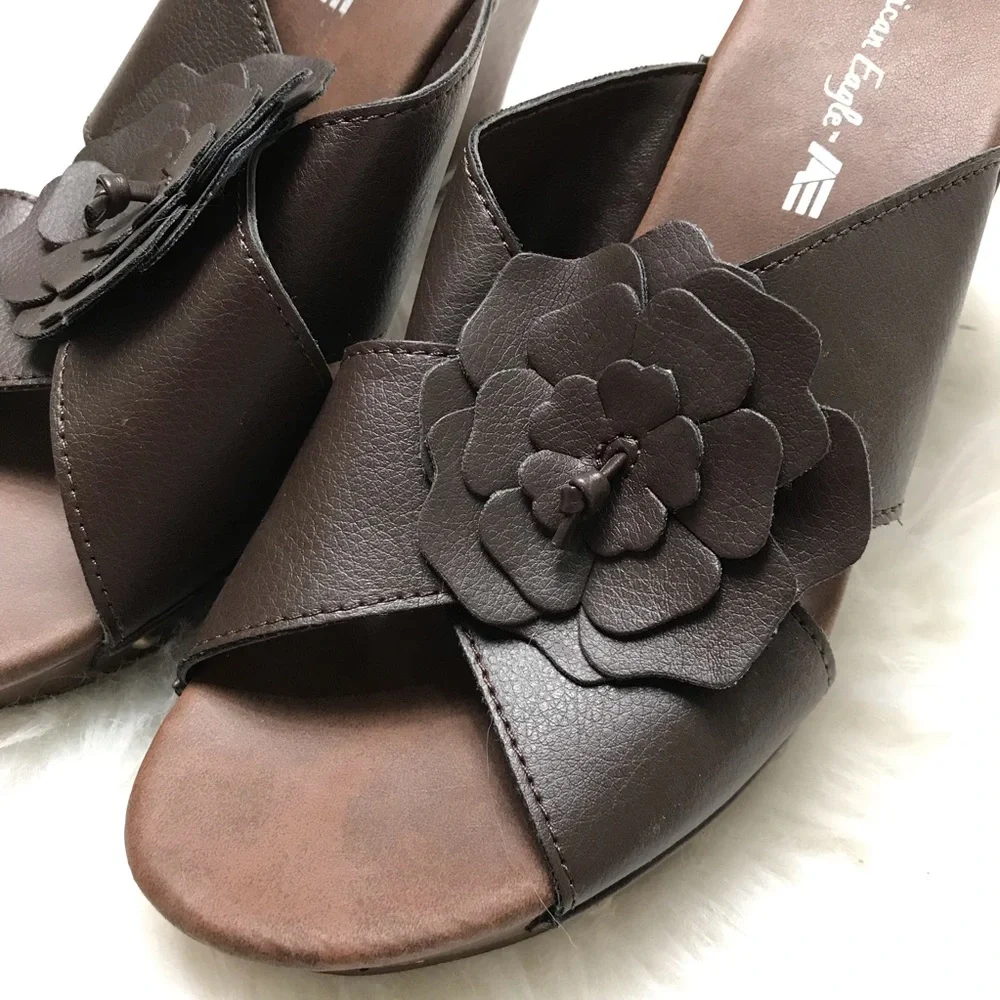 American Eagle Brown Slide Sandals Flower Detail